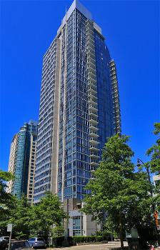 Callisto residential tower in Vancouver
