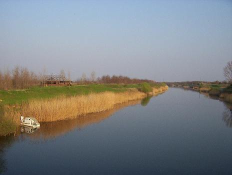 Canal Danube-Tisa-Danube in Serbia (my picture).