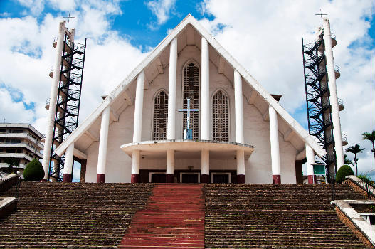 Cathédrale notre dame de victoire de Yaoundé