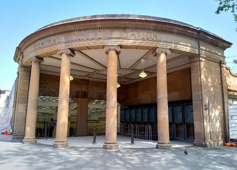 Entrance to Central railway station near Chalmers & Foveaux streets.