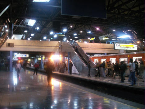 Chabacano Metro Station (Línea 2)