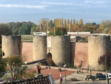 Péronne Castle