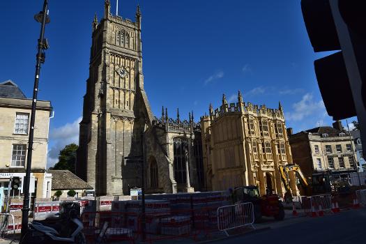 Cirencester Church (St. John the Baptist), Gloucestershire:A particularly fine Cotswolds 'wool' church of the 15th - 16th Century Perpendicular era (1440-1530) which was restored in 1865-67 by Sir George Gilbert Scott. Pictured is the south elevation.