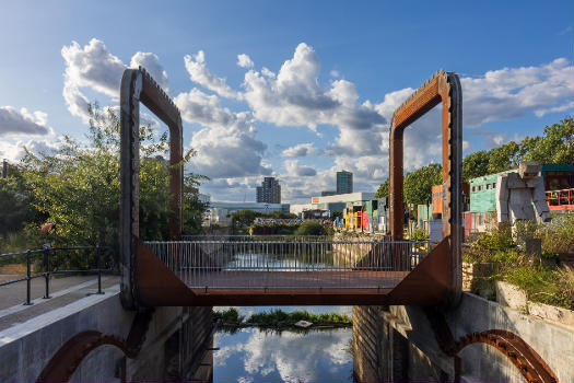 Cody Dock rolling bridge, London
The wooden figure on the right is by Steuart Patrick