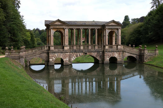 Palladianbrücke im Prior Park bei Bath, um 1750 erbaut