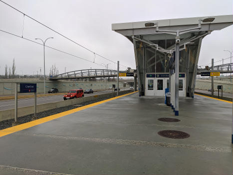 Crowfoot CTrain Station