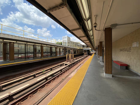 Metrobahnhof Davisville