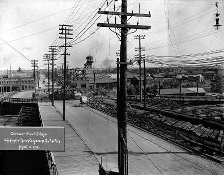 Division Street Bridge, Washington Paving Co. General Contractors, August 4, 1916;