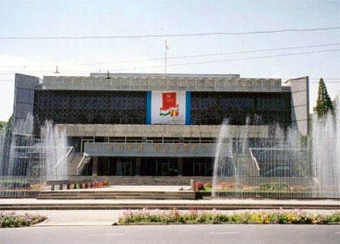 Palace of Unity (Vahdat Palace), Dushanbe, Tajikistan : It is the headquarters of the ruling People's Democratic Party and is also used to host international conferences.