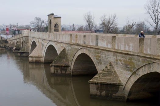 Ekmekcioglu-Ahmet-Pascha-Brücke