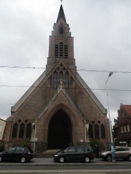 Église Saint-Yves des Quatre-Routes de La Courneuve.