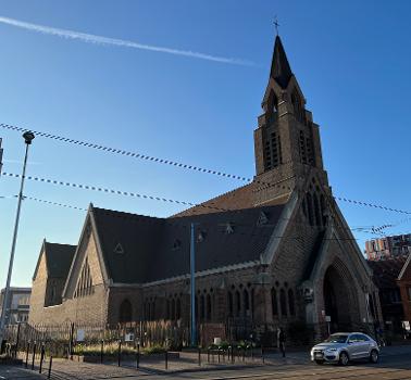 Église Saint-Yves des Quatre-Routes, La Courneuve.
