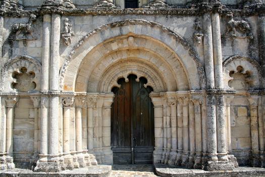 Église Saint-Pierre de Petit-Palais-et-Cornemps