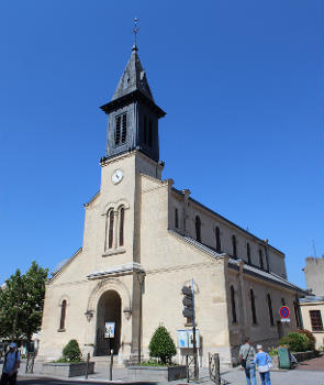 Église Sainte-Geneviève de Rosny-sous-Bois.