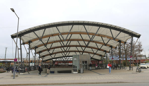 Awning over the Rosenheim Station Tunnel Entrance