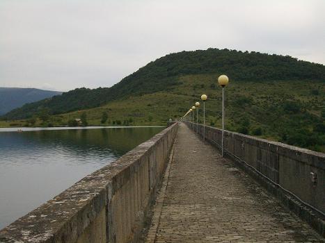 The dam of Ulibarri-Gamboa Reservoir, a few km north of Vitoria-Gasteiz