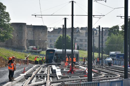 Tramway de Caen en essai à la station Quatrans le 29 avril 2019