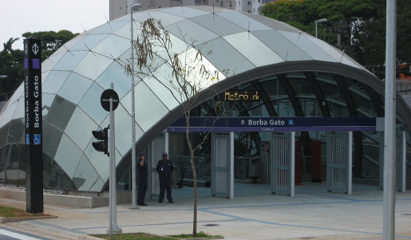 Metrobahnhof Borba Gato