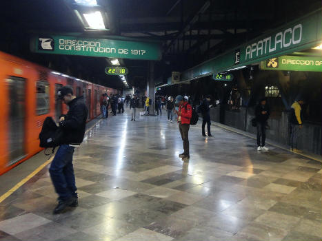 Apatlaco Metro Station