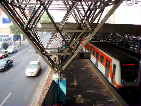 Chabacano Metro Station (Línea 2)