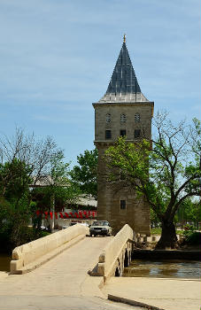 Fatih Bridge and Kasr-ı Adalet (Justice Pavillion) of Edirne Palace, Turkey