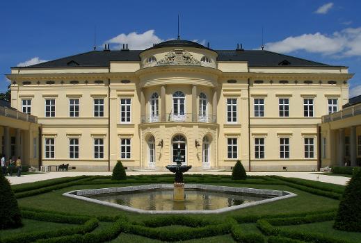 Fehérvárcsurgó Castle