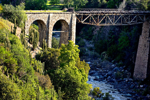 Eisenbahnbrücke über den Rio Colorado