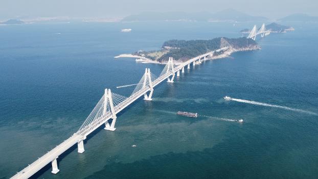 First Busan–Geoje Bridge