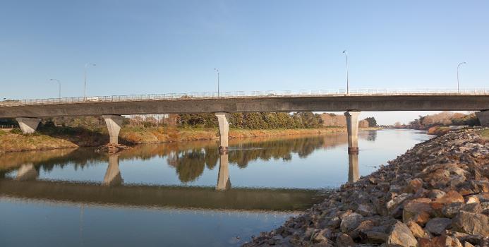 Fitzherbert Bridge Over Manawatu River