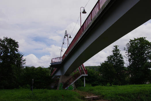 Brücke über die Saar und den Saarkanal, verbindet die Orte Kleinblittersdorf und Grosbliederstroff, Brückenbau von 1993.