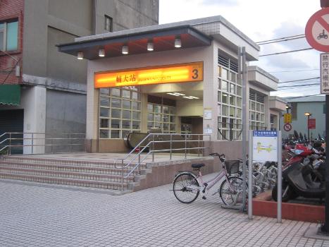 Metrobahnhof Fu Jen University