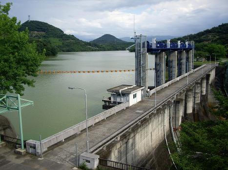 Fuchu Dam