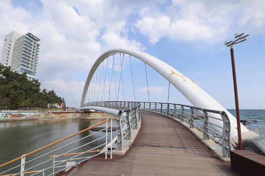 Gangmun Sotdae Bridge