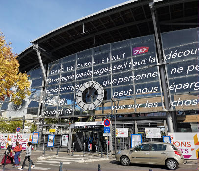 Gare de Cergy - Le Haut, Cergy.