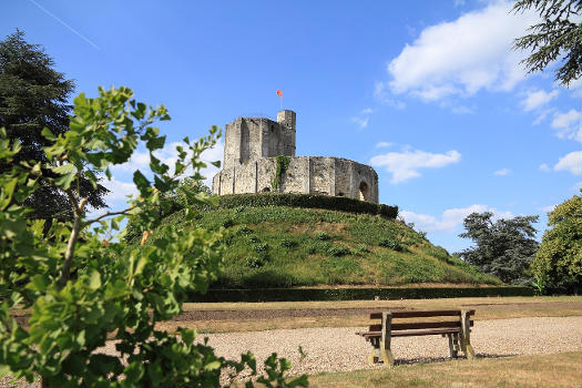 Vue du château de Gisors en juin 2011, Normandie, France.