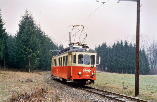 ET 23 106 der Lokalbahn Gmunden-Vorchdorf (1000 mm Spurweite)