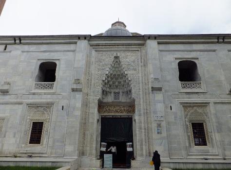 Exterior façade of the Green Mosque in Bursa