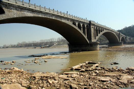 Longmen-Brücke