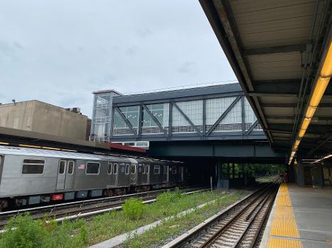 Newly built mezzanine for ADA access to the Gun Hill Road station on the 5 train