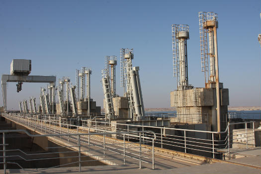 The top of Iraq's Haditha Dam is shown November 26, 2008.