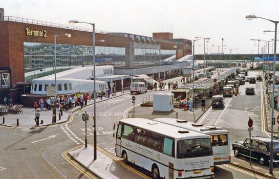 Heathrow Airport: entrance to Terminal 2, 1992 