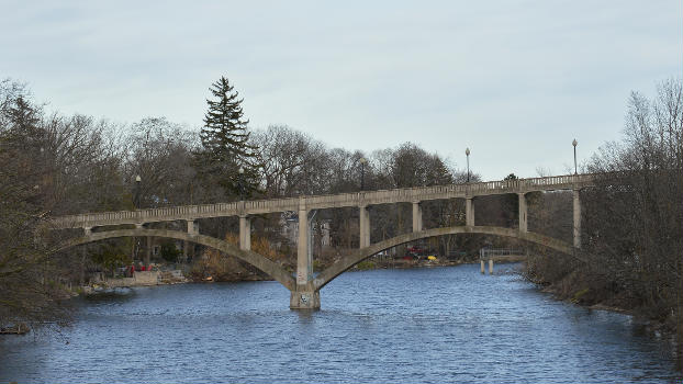 Heffernan Street Footbridge