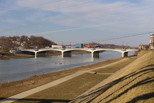 High-Main Street Bridge