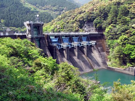 Hiranabe Dam
