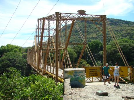 Navarro Bridge