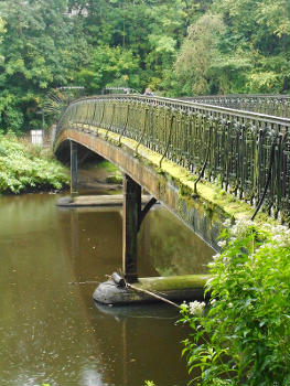 Humpback Bridge over the River Kelvin 