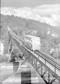 Pont sur l'Inn du vieux funiculaire du Hungerburg