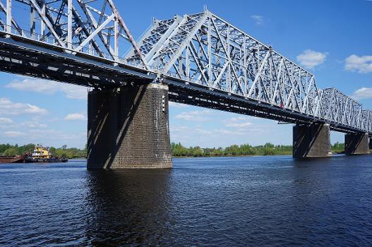 Pont du trans-sibérien sur la Volga