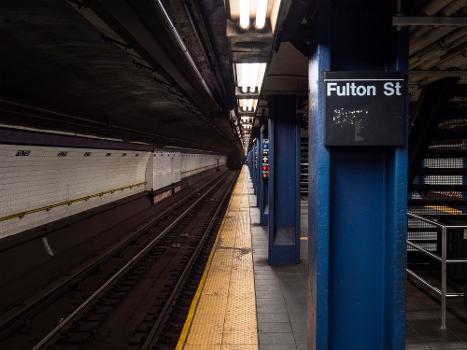 View eastwards of the platform level of the IND Eighth Avenue Line's Fulton Street station, previously Broadway-Nassau
