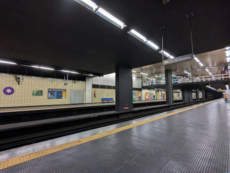 Station de métro São Francisco Xavier